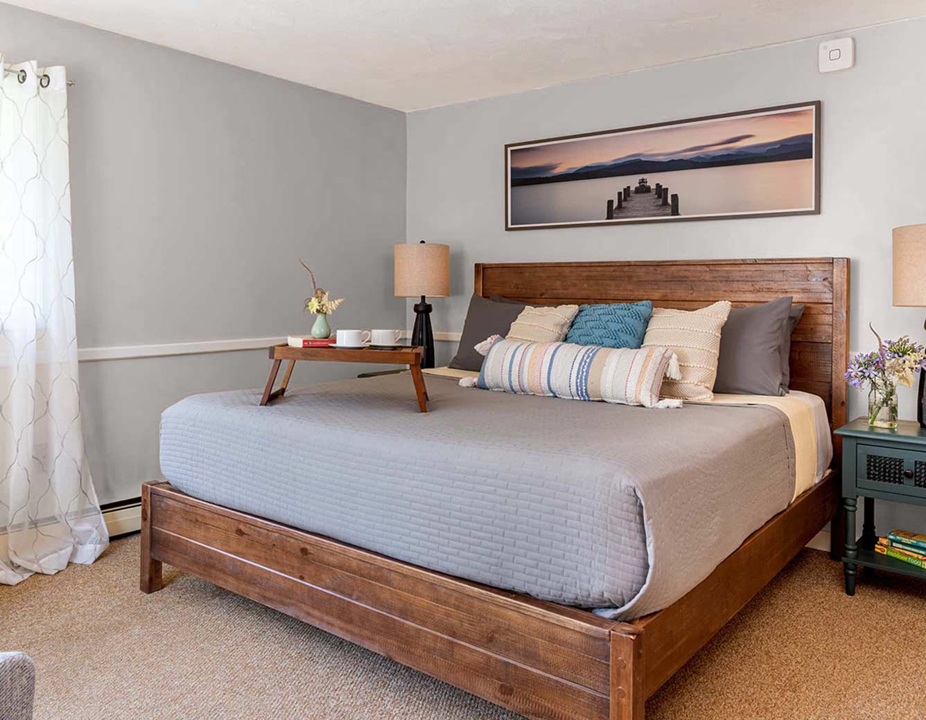 Premium King room bed