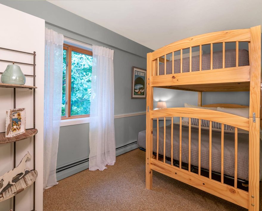 twin over double bunk room