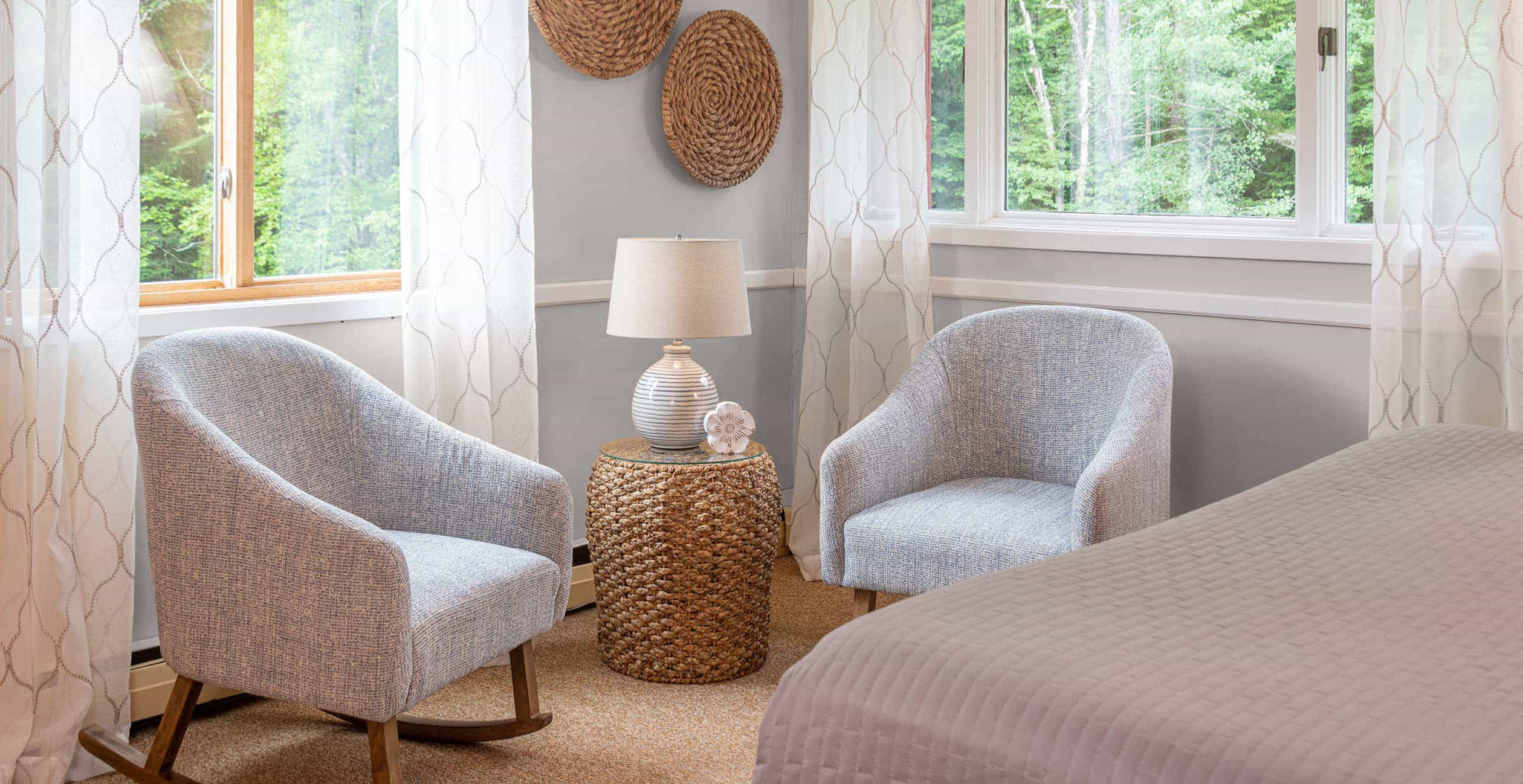 Vermont accommodations with King bed at White Horse Lodge
